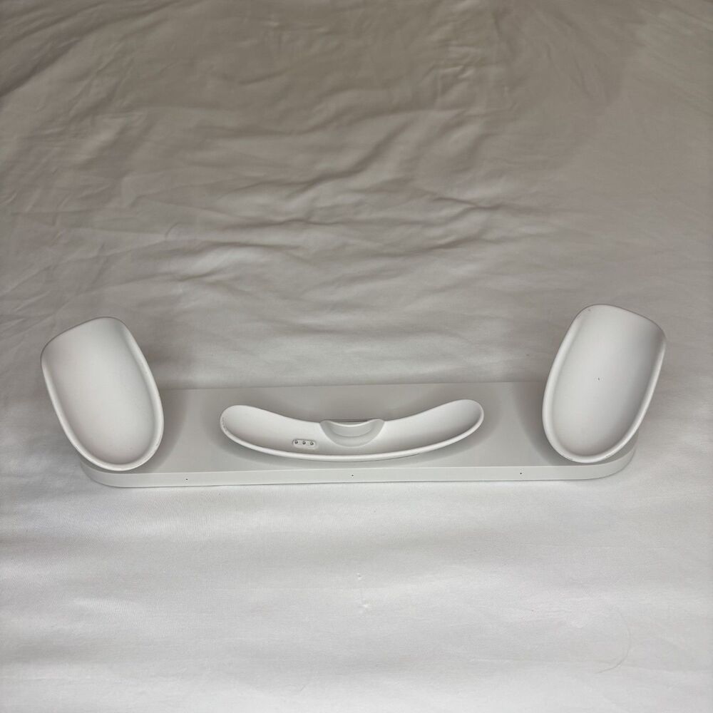 Official Meta Quest 3 Charging Dock - Includes Rechargeable Battery